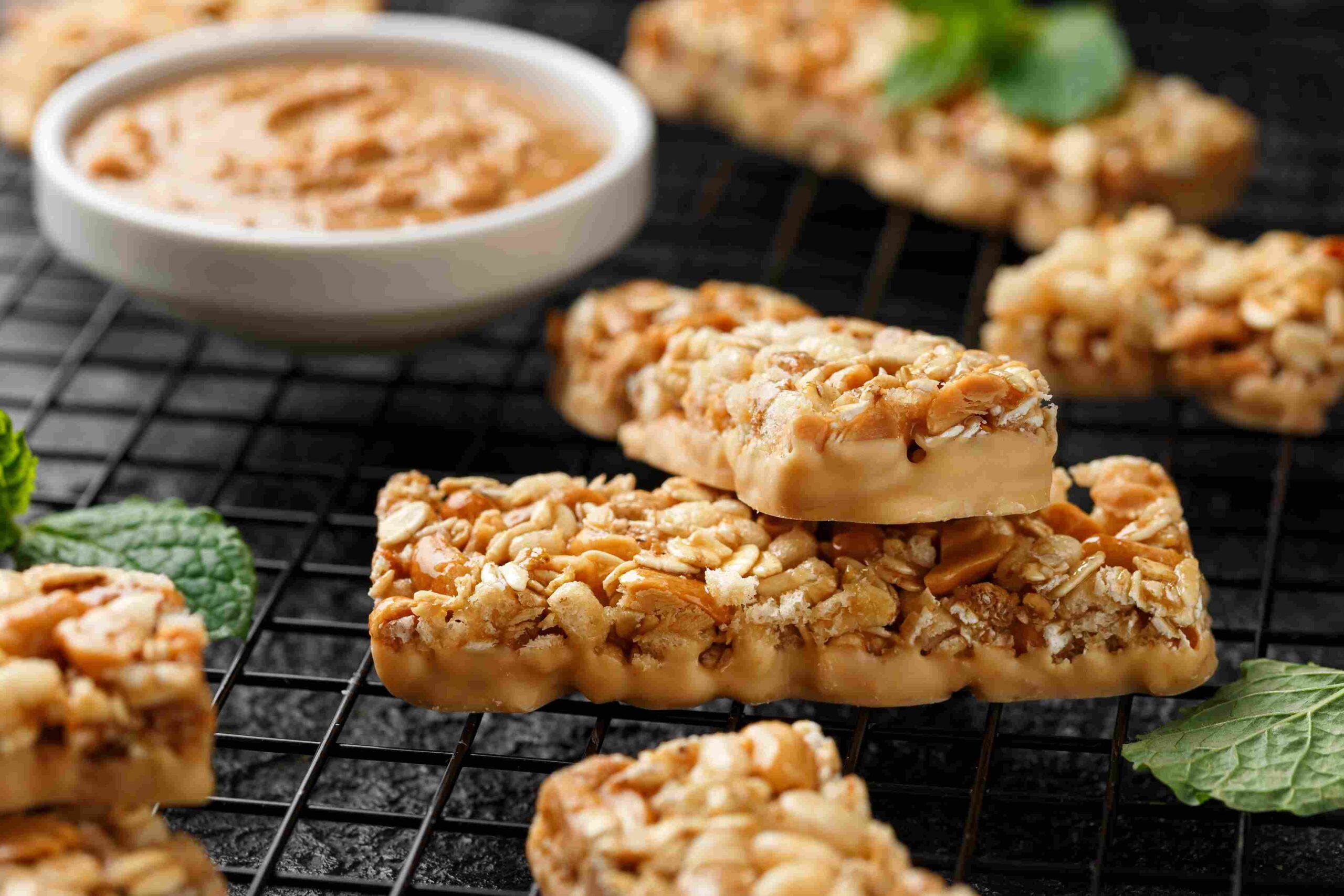No-Bake Oat Bars With Honey and Peanut Butter