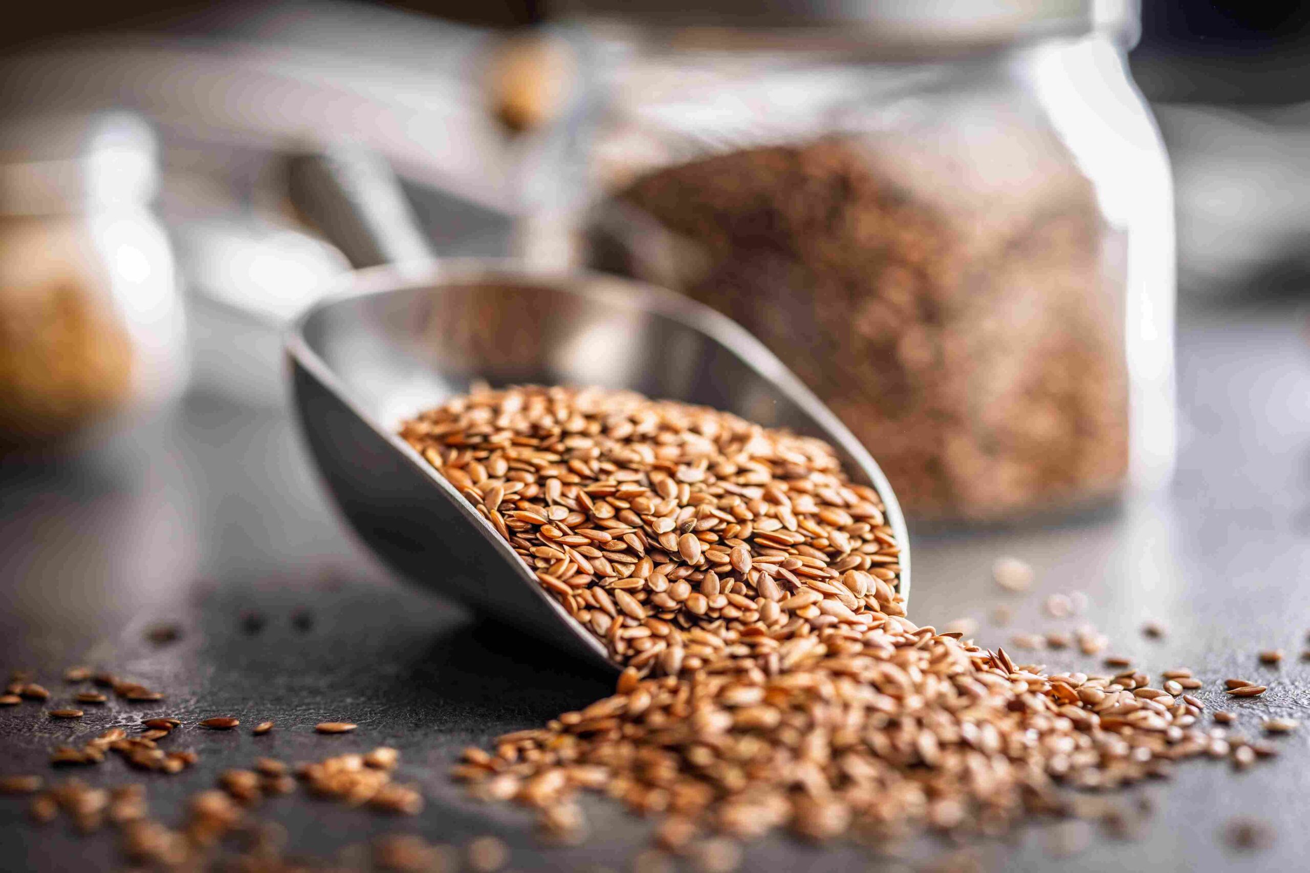 The Main Benefits of Flaxseeds (and How to Actually Eat Them)