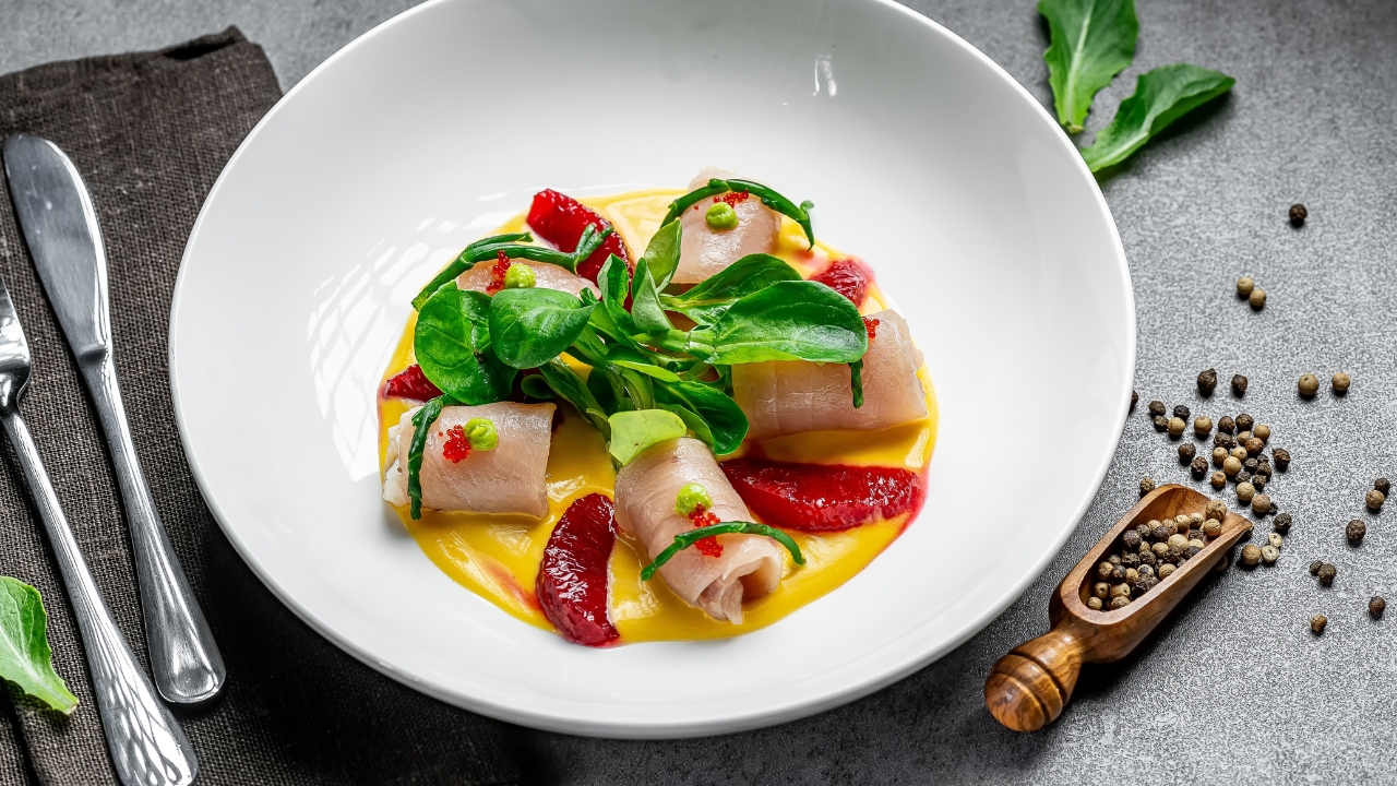The Art of Plating – From Home Kitchen to Fine Dining Presentation