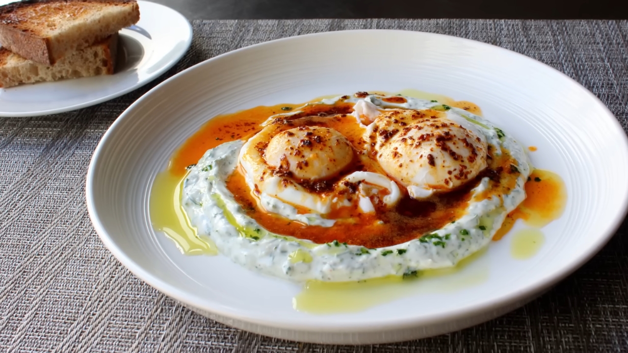 Turkish Eggs Recipe With Garlicky Yogurt and Chili Butter